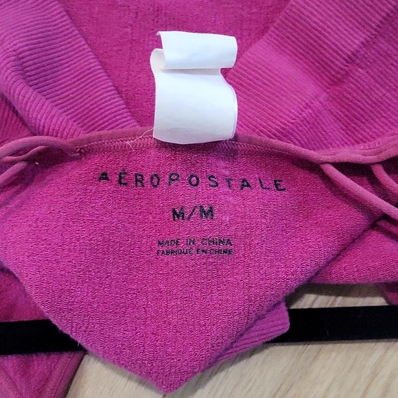 Pink/plum Cropped tank tops. Shein and Aeropostale size medium - Picture 5 of 8